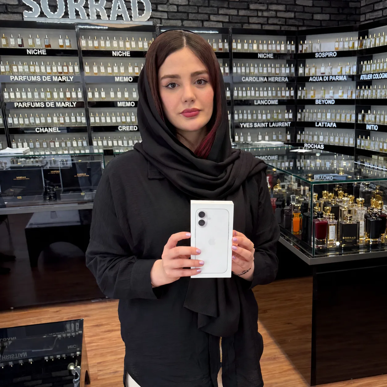 چهره ساختگی نمونه؛ عکس واقعی آقای نادری نیست