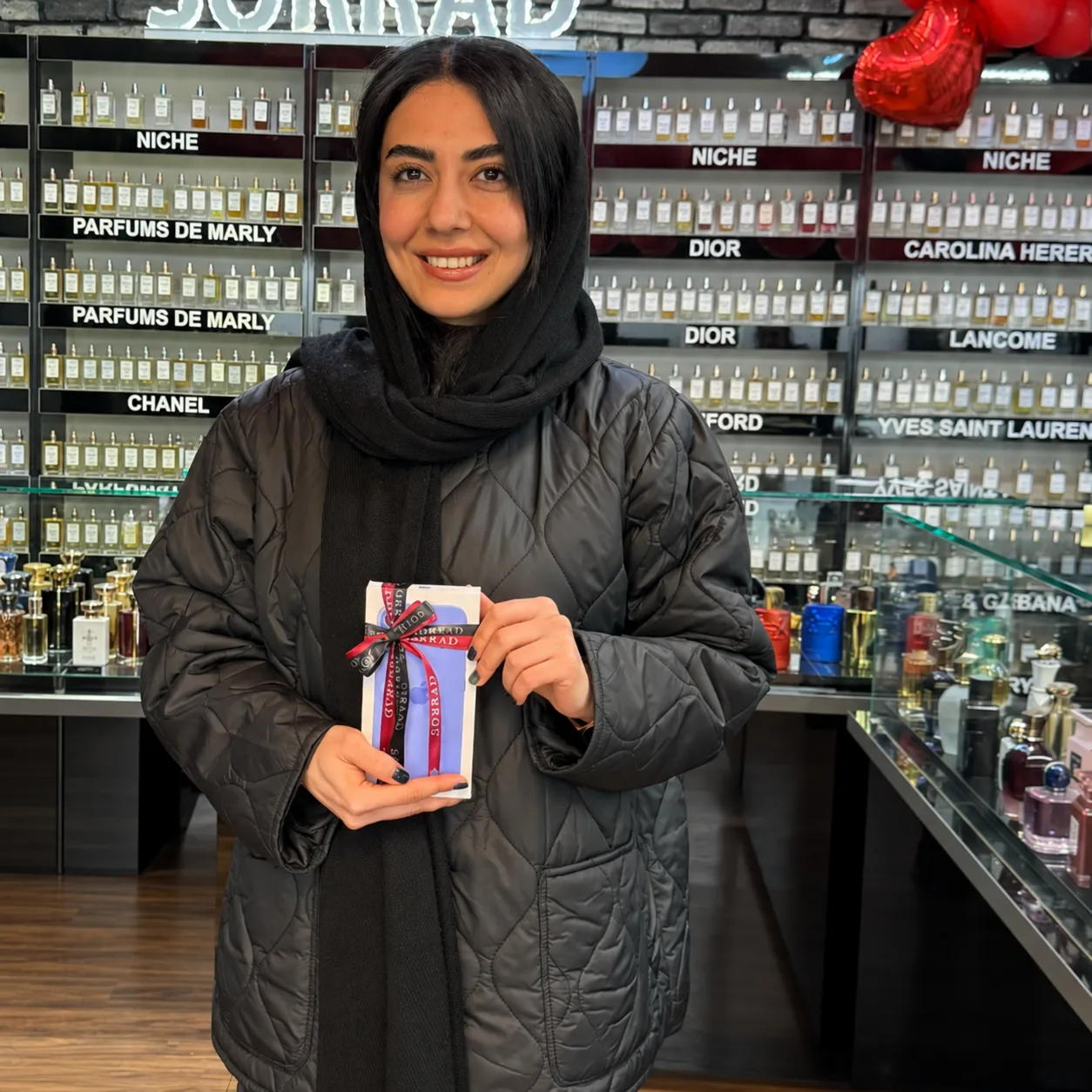 چهره ساختگی نمونه؛ عکس واقعی آقای نادری نیست
